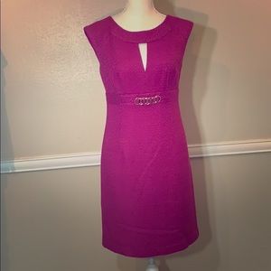 TRINA TURK FUSHIA WTGOLD RINGS,CLASSIC DRESS!